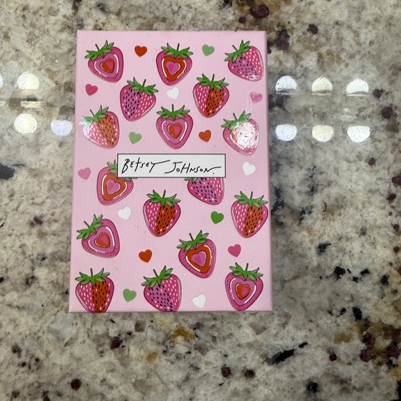 Betsey Johnson gold colored-picnic basket keychain fob purse charm new in box - Picture 3 of 3